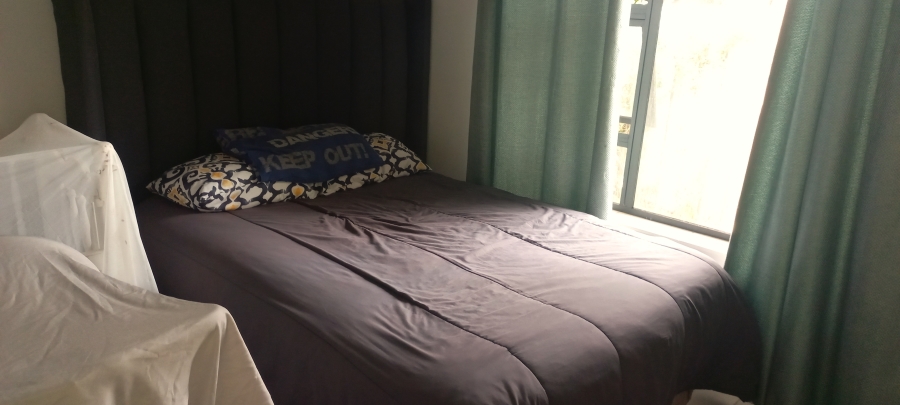 2 Bedroom Property for Sale in Fraaiuitsig Western Cape